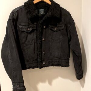 Black cropped jacket